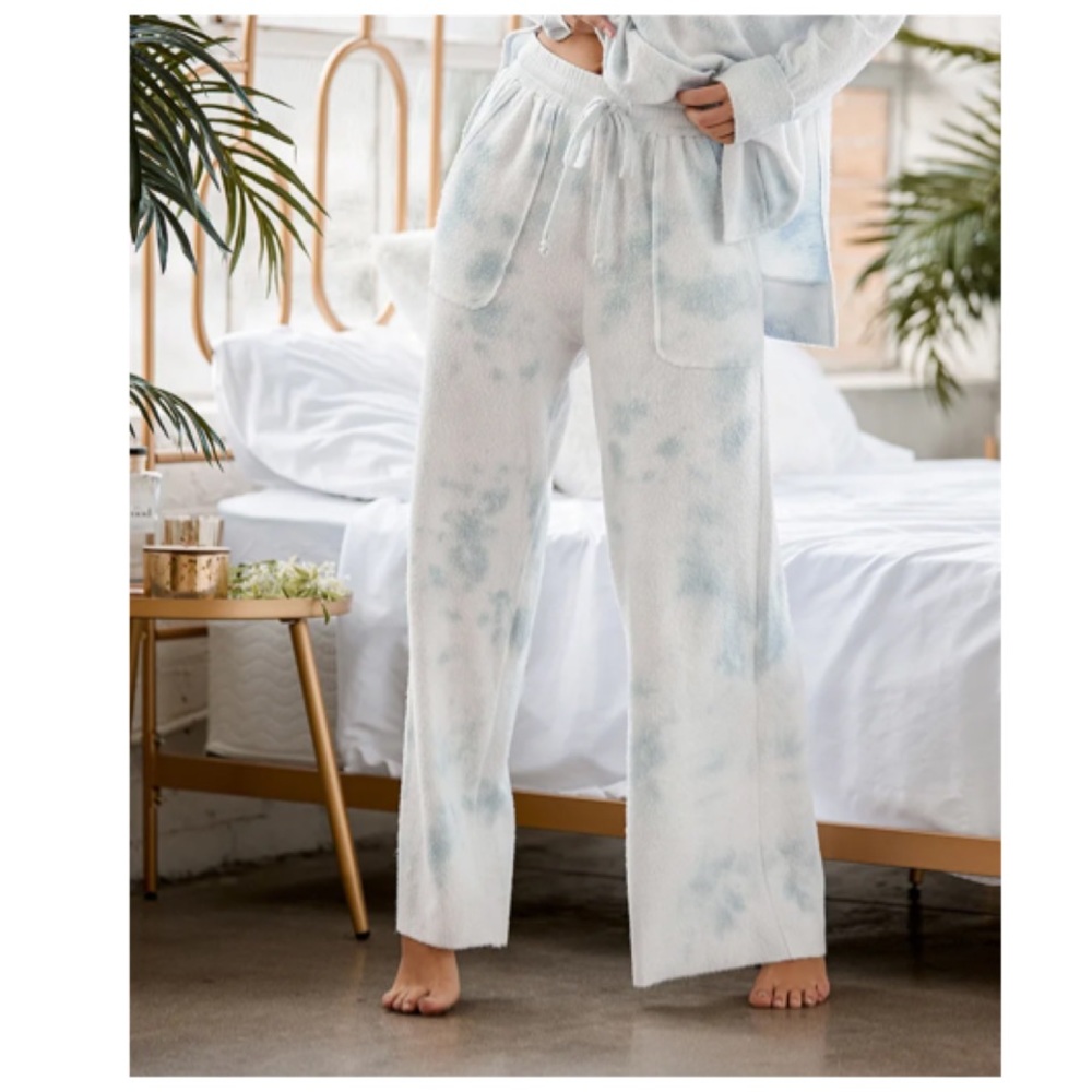 Lulu’s Choosing Chill Blue Tie Dye Fuzzy Fleece Knit Drawstring Wide Leg Pants M - Picture 2 of 11